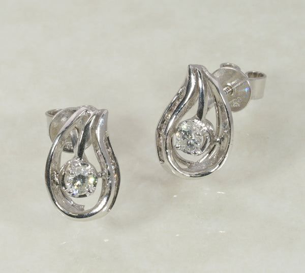 DIAMOND STUD EARRINGS 1.03 CARATS IN 18K WHITE GOLD (LES-679)
