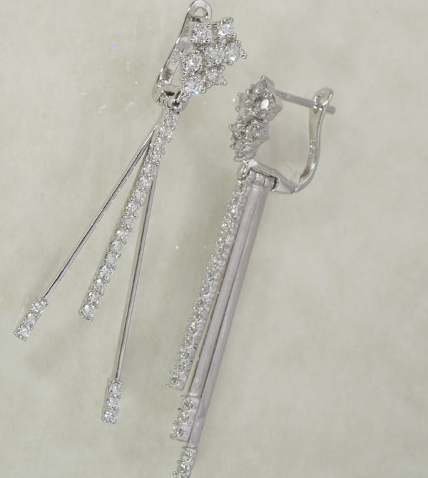 DIAMOND CLUSTER DROP EARRINGS 1.23 CARATS IN 18K WHITE GOLD (LES-1023)