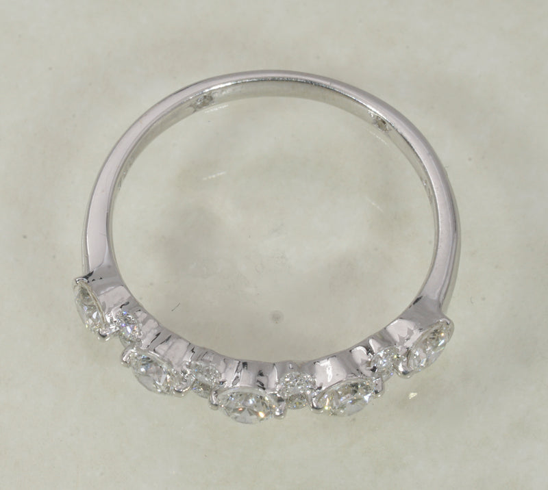BEAUTIFUL DIAMOND RING 0.67 CARATS IN 18K WHITE (LRS-825)