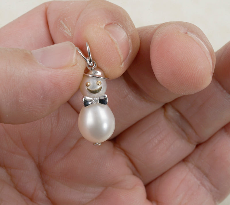 DIAMOND PEARL SNOWMEN PENDANT 0.02 CARATS IN 14K SOLID WHITE GOLD (LPS-11008)