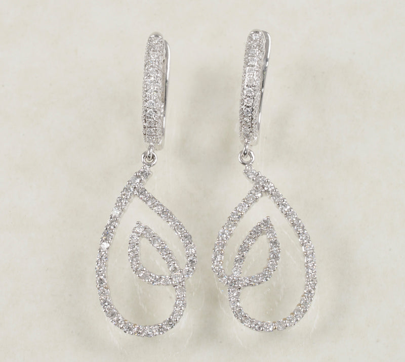 DIAMOND DANGLING HOOP EARRINGS 1.52 CARATS IN 18K WHITE GOLD (LE-424)