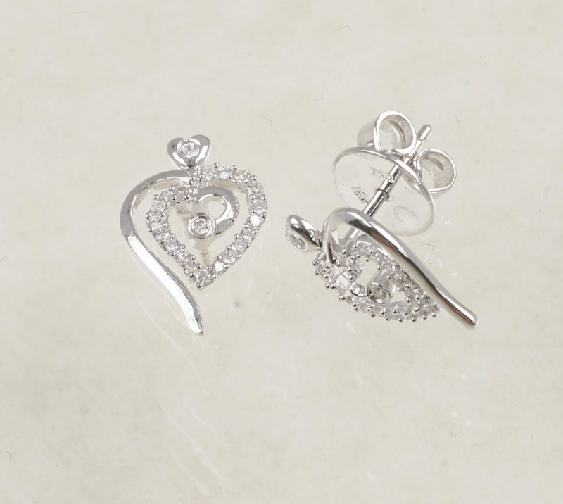 DIAMOND HEART STUD EARRINGS 0.24 CARATS IN 18K WHITE GOLD (LES-776)