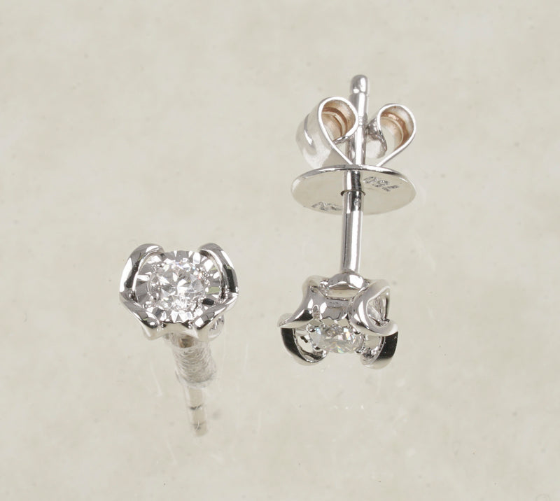 DIAMOND STUD EARRINGS 0.17 CARATS IN 18K WHITE GOLD (LES-848)