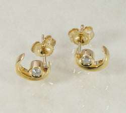 DIAMOND STUD EARRINGS 0.08 CARATS IN 18K YELLOW GOLD (LES-1045)