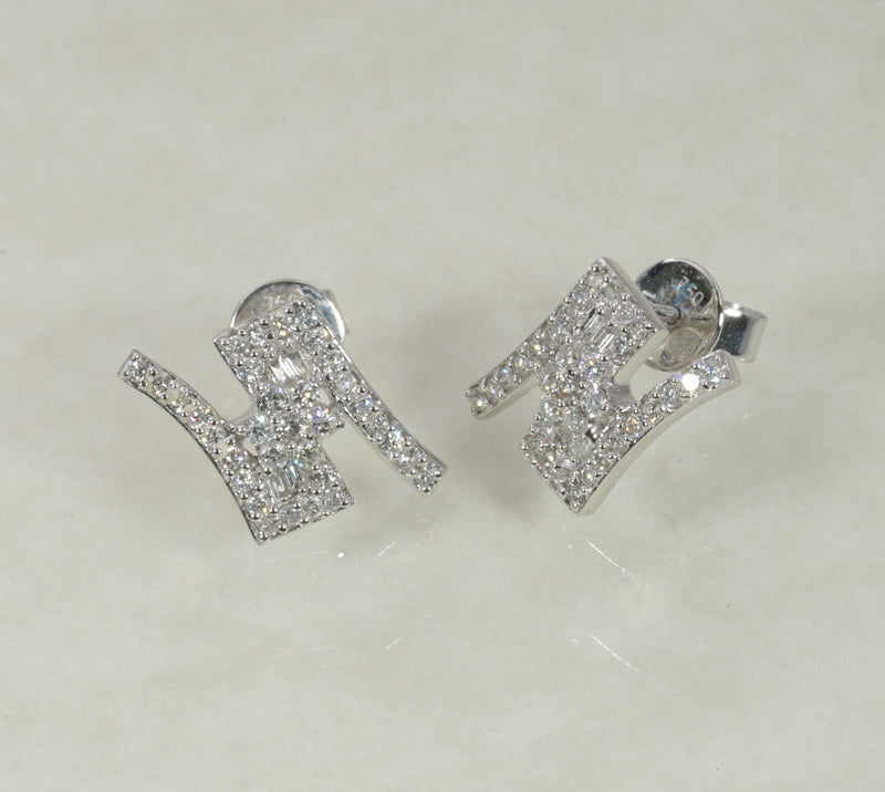 DIAMOND STUD EARRINGS 0.64 CARATS IN 18K WHITE GOLD (LES-1024)