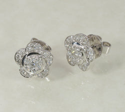 DIAMOND STUD FLOWER EARRINGS 0.91 CARATS IN 18K WHITE GOLD (LES-293)