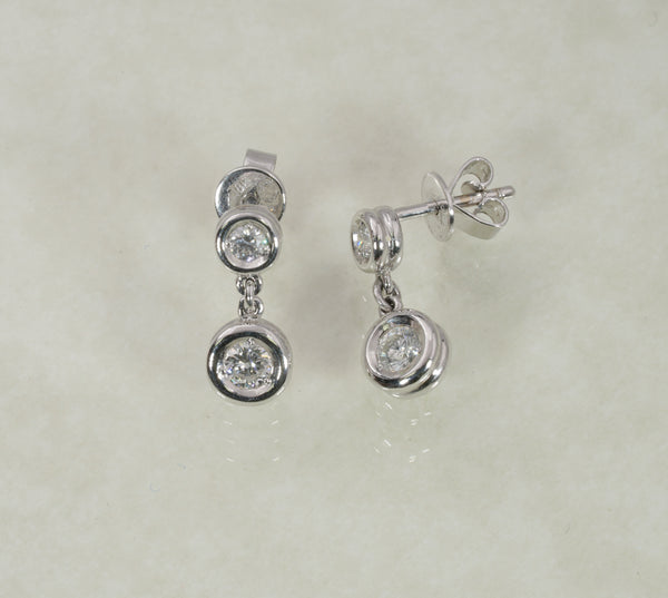 DIAMOND DROP EARRINGS IN 0.47 CARATS IN 18K WHITE GOLD (LES-279)