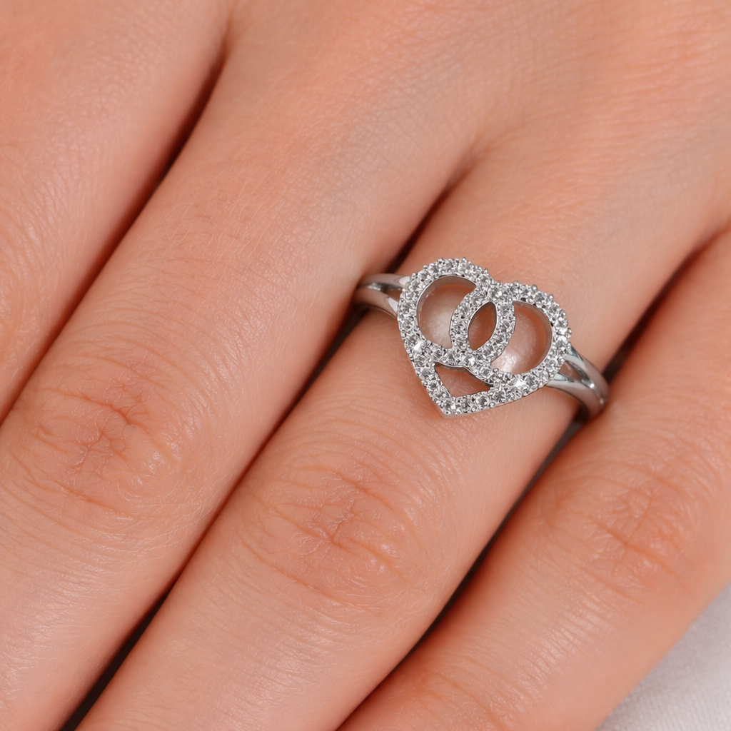 Elegant Heart Double Circle Diamond Ring